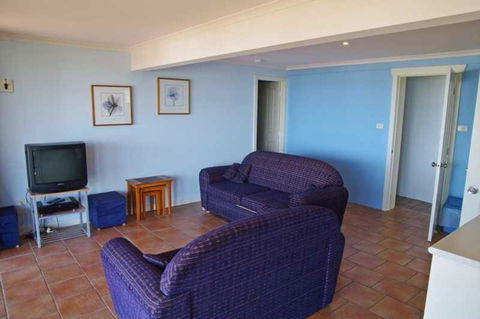 Cooinda 17 Dulconghi Street - Kingaroy Accommodation 6