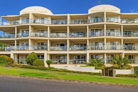 Harbourwatch 11 18 Burrawan Street - Kingaroy Accommodation 0