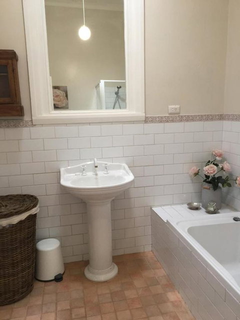 Historic Oak Hill House Estate Truffle Gourmet Festival Region - Kingaroy Accommodation 3