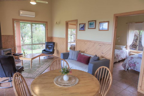 Riverside Retreat Chalets Walpole - Kingaroy Accommodation 7