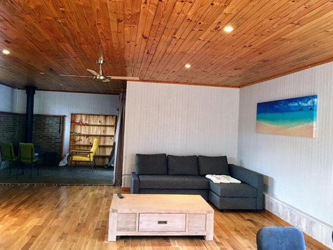 Romantic Getaway With Spa & Wifi Pet Friendly - Kingaroy Accommodation 4