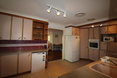 SEAMIST - Kingaroy Accommodation 3