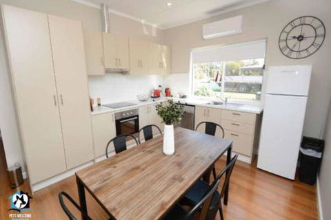 Just Renovated 2BR Cottage In Heart Of Wentworth - Kingaroy Accommodation 6