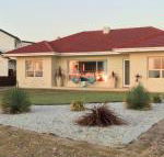 Jewel of the South Beachfront Holiday Rental - Kingaroy Accommodation