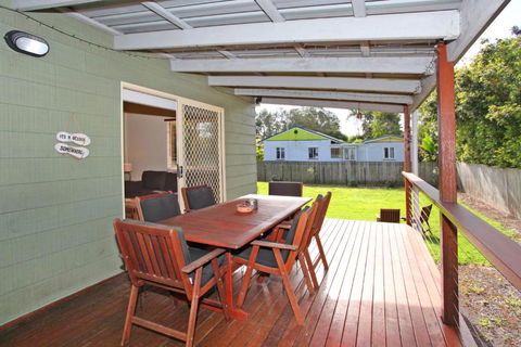 24 Sundew Street Mudjimba 500 Bond Pet Friendly Linen Supplied WIFI Air Cond. - Kingaroy Accommodation 4