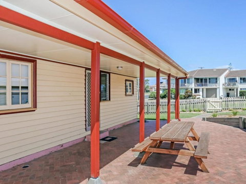 Yamba Pilot Cottage 1 Pets Welcome Close To Beach - Kingaroy Accommodation 6