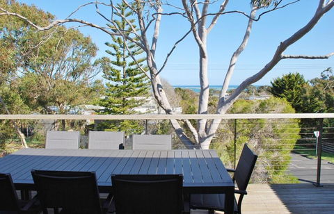 COASTAL BEAUTY On BRUCE - Kingaroy Accommodation 1