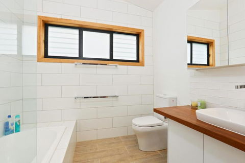 COASTAL BEAUTY On BRUCE - Kingaroy Accommodation 4