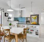 Venice on the Beach - Kingaroy Accommodation