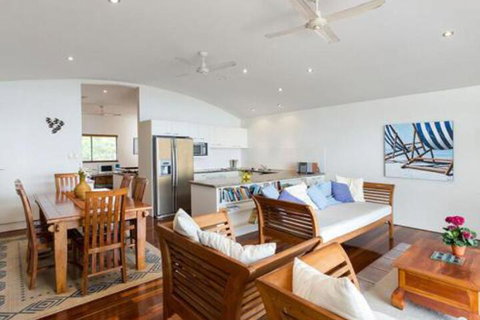 Lookout Unit 2 - Kingaroy Accommodation 5