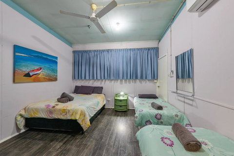 Getaway Villas Unit 38 10 2 Bedroom Self Contained Accommodation - Kingaroy Accommodation 4