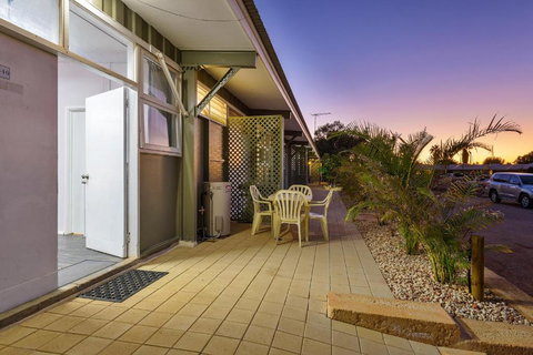 Getaway Villas Unit 38 10 2 Bedroom Self Contained Accommodation - Kingaroy Accommodation 7