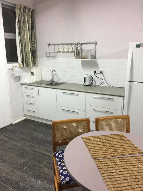 Getaway Villas Unit 38 10 2 Bedroom Self Contained Accommodation - Kingaroy Accommodation 2