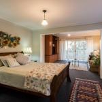 Land Of Lost Treasure - Kingaroy Accommodation 0