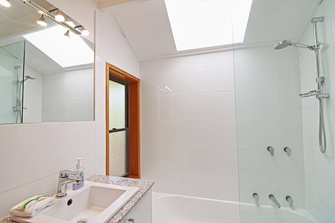 Seavista 2 - Kingaroy Accommodation 6