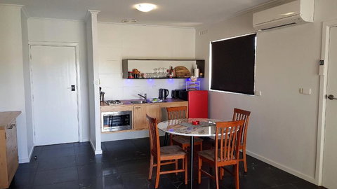 The Good Life - Kingaroy Accommodation 2