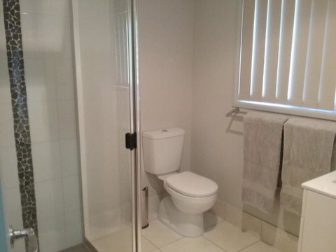 Banksia & Acacia Apartments - Kingaroy Accommodation 6