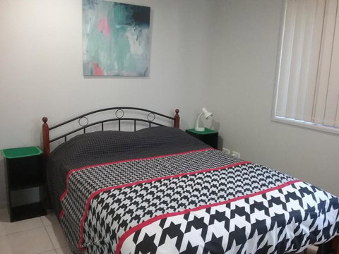 Banksia & Acacia Apartments - Kingaroy Accommodation 3