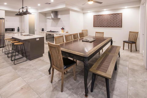 Cabots Click - Kingaroy Accommodation 4