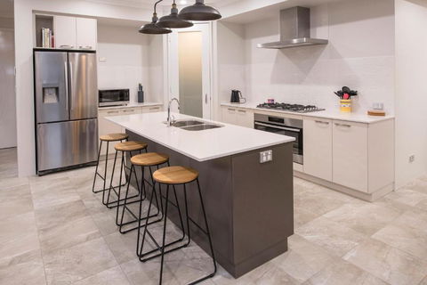 Cabots Click - Kingaroy Accommodation 2