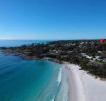 GRANITE BEACH HOUSE at Bay of Fires - Kingaroy Accommodation