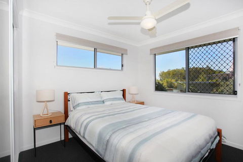 53 Northbeach Place Mudjimba - Kingaroy Accommodation 1
