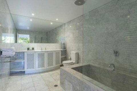 Driftaway Port Douglas - Kingaroy Accommodation 3