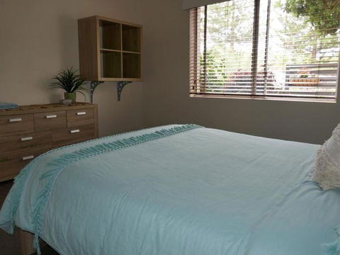 Sandy Bottoms With WiFi Just Moments From Beach - Kingaroy Accommodation 6