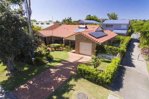 SECRET GARDEN WiFi Netflix Pet Friendly - Kingaroy Accommodation 6
