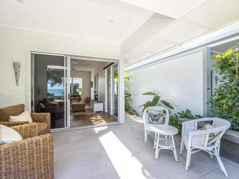 Reflections Topaz Villa - Kingaroy Accommodation 5