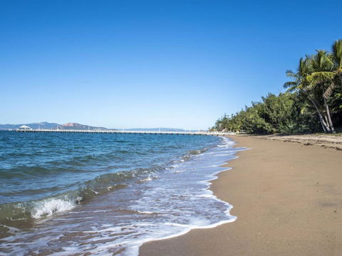 Reflections Topaz Villa - Kingaroy Accommodation 3