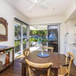 Reflections Turquoise Villa - Kingaroy Accommodation 0