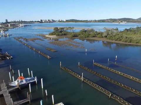 Fairholme 8 Perfect Lakefront Position - Kingaroy Accommodation 4