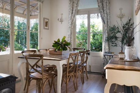 Lake Daylesford Country House - Kingaroy Accommodation 5