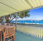 Sunset Beach House Soldiers Point Sleeps 9 - Kingaroy Accommodation