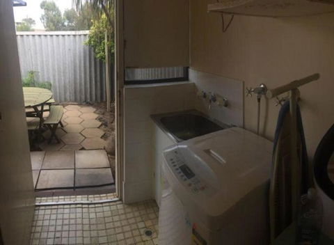 Geraldton Holliday Villas - Kingaroy Accommodation 6