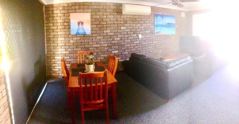 Geraldton Holliday Villas - Kingaroy Accommodation 4