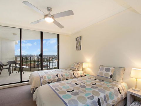 Seascape Apartments Unit 1201A Luxury Apartment With Views Of The Gold Coast & Hinterland - Kingaroy Accommodation 4