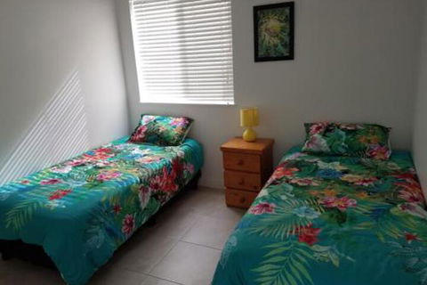 Deepwater Cove Unit 7 68 Lower Gay Terrace Bulcock Beach - Kingaroy Accommodation 4