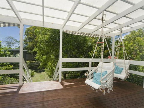 Henzell Street 28. Dicky Beach - Kingaroy Accommodation 1