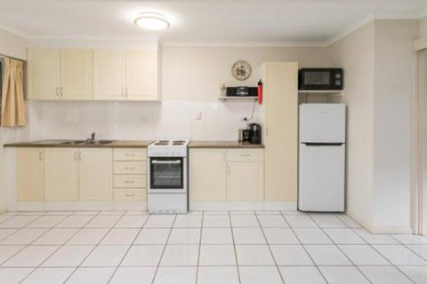 Comfy & Cosy Ground Floor Unit - Kingaroy Accommodation 3