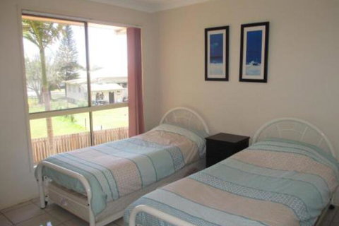 Superb Location Hervey Bay - Kingaroy Accommodation 3