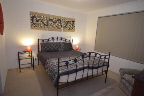 Park View Modern House - Kingaroy Accommodation 5