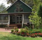 Lakeside Garden Chalet - Kingaroy Accommodation
