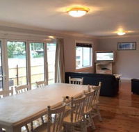 Watts at Callala Beach Pet Friendly - Kingaroy Accommodation