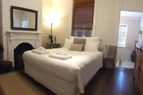 YSG The Edward Townhouse 157 Steps To Town - Kingaroy Accommodation 3