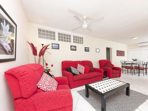 Carinya Gardens 15 - Kingaroy Accommodation 2