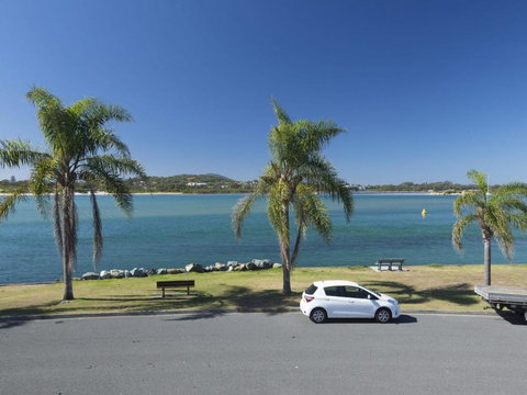 Lakeside Flats 1 - Kingaroy Accommodation 3