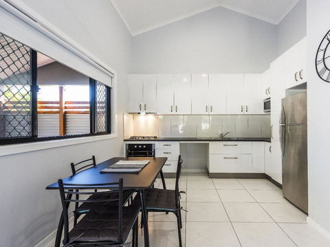 Tais Hideaway - Kingaroy Accommodation 3