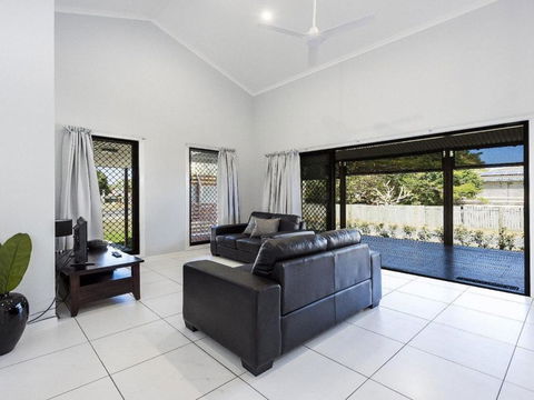 Tais Hideaway - Kingaroy Accommodation 2